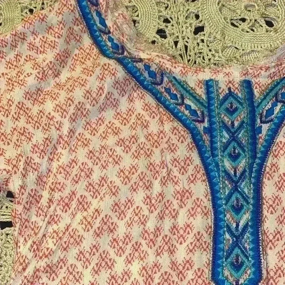 Holding Horses Anthropologie embroidered rayon tunic - Picture 3 of 5